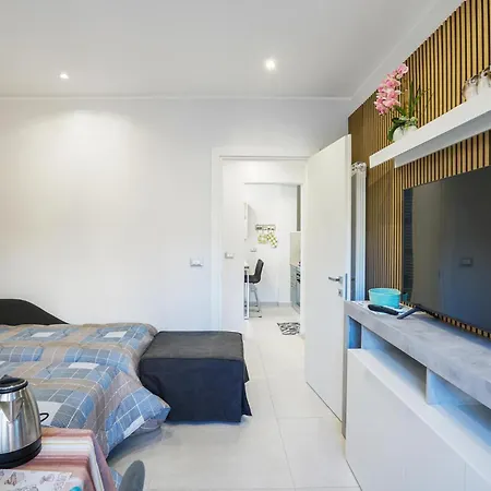 2 Bedroom Cozy In 아파트 산레모