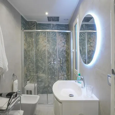 아파트 2 Bedroom Cozy In 산레모