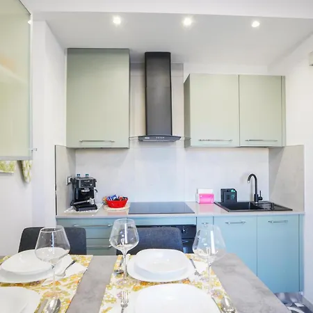 2 Bedroom Cozy In 아파트 산레모
