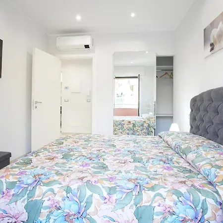 2 Bedroom Cozy In * 산레모
